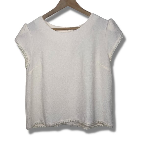 Elodie | Ivory Tulip Sleeve Crepe Top | Size L - Picture 1 of 9